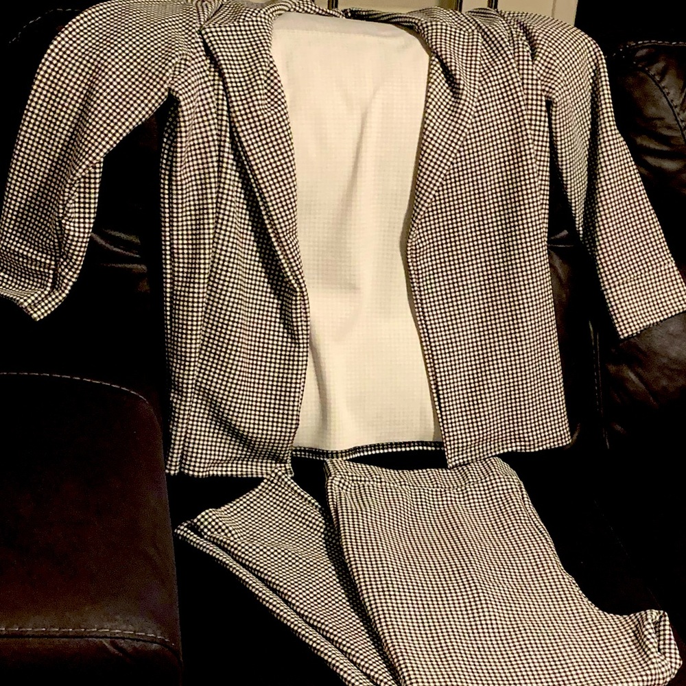 2 piece pointe pant set